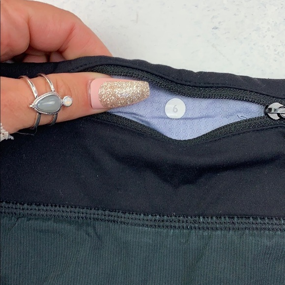 🍋Lululemon Speed Short! - Picture 6 of 8